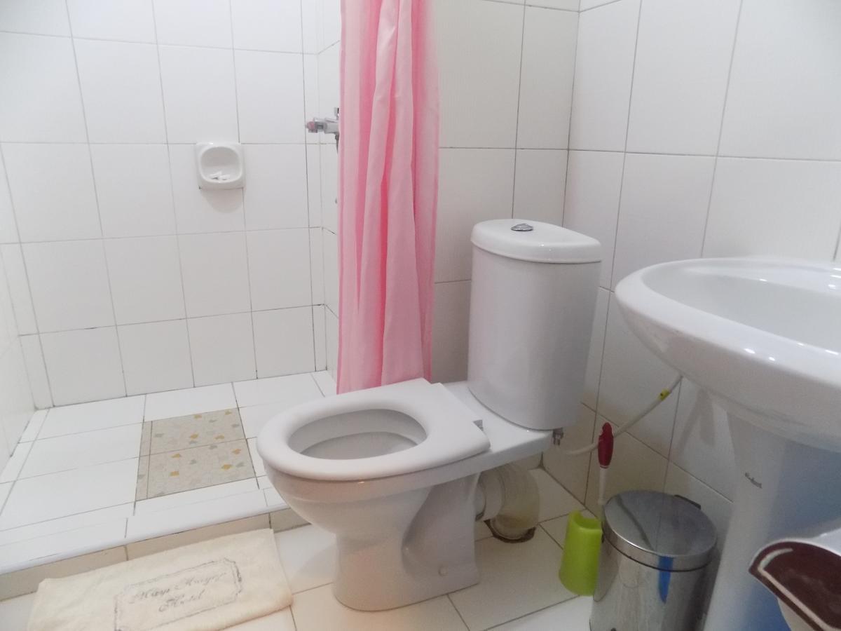 Kayegi Hotel Mbale Buitenkant foto