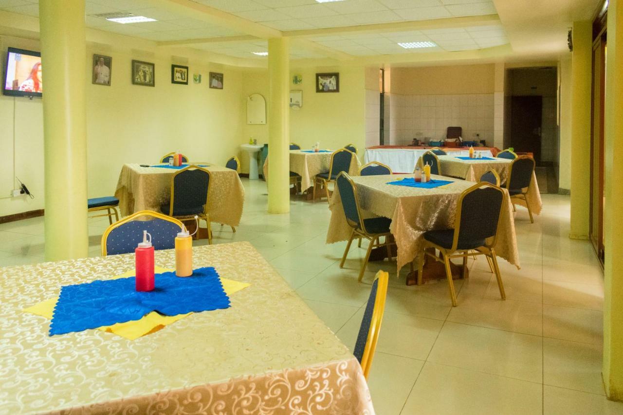Kayegi Hotel Mbale Buitenkant foto